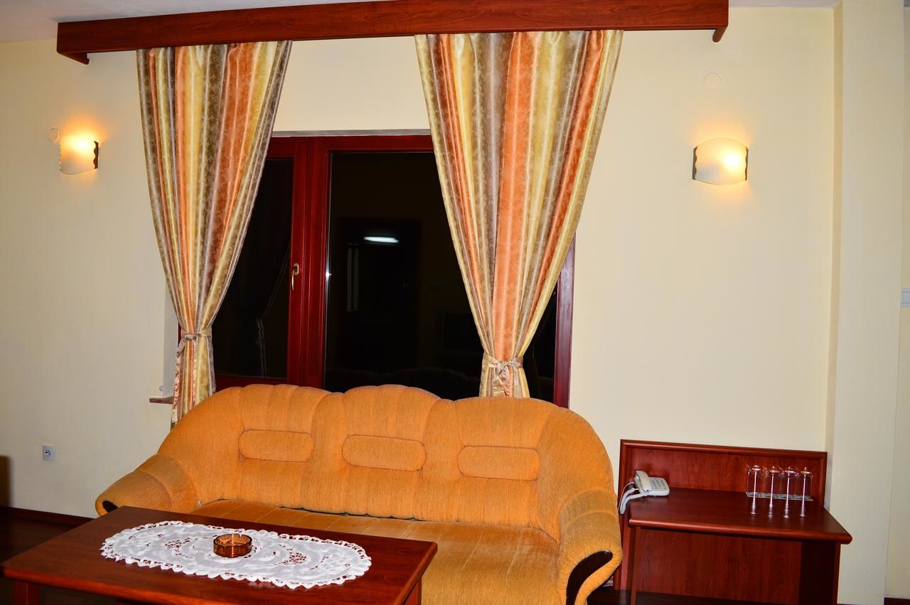 Отель Family Hotel Krusharskata Kashta Говедарци-30